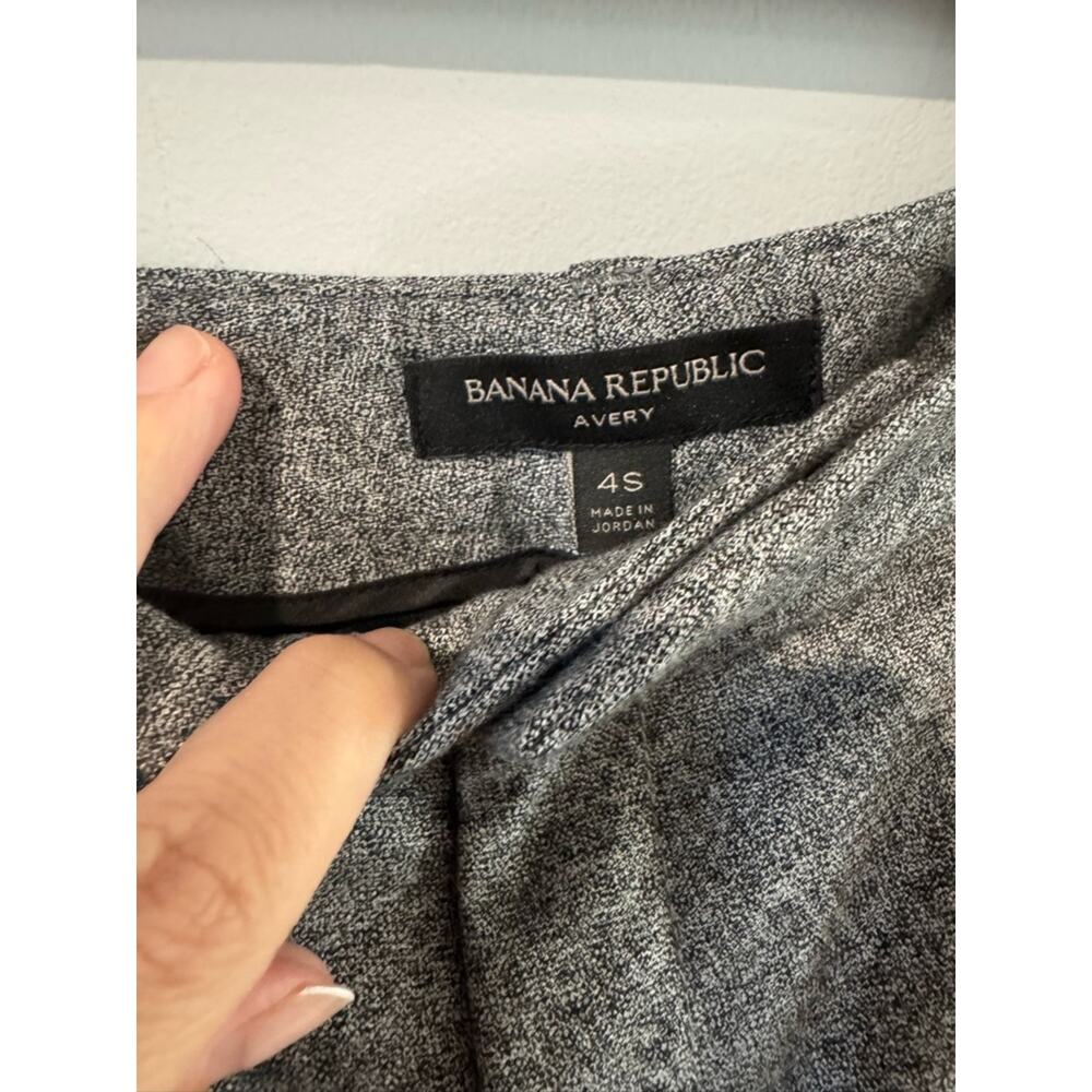 Banana Republic Women's Gray Textured Dress Pants Size 4S - Picture 2 of 4